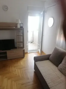 Izdavanje, jednosoban stan, 30m², Ledine, Beograd - image 4