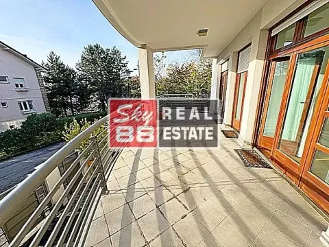 Izdavanje, kuća, 350m², Savski Venac, Beograd - image 2