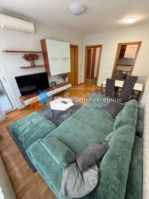 Rent, apartment, 44m², Đeram Pijaca, Beograd