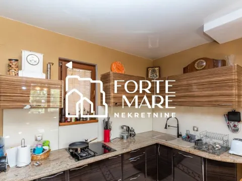 Prodaja, kuća, 226m², Bijela, Herceg Novi - image 4