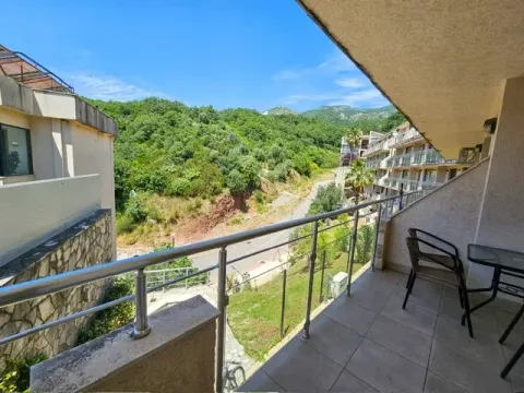 Sale, one bedroom apartment, 47m², Pržno, Budva - image 1