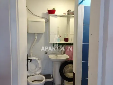 Prodaja, kuća, 371m², Jakovo, Surčin - image 14