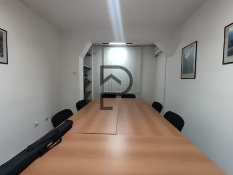 Rent, office space, 50m², Centar, Podgorica - image 3