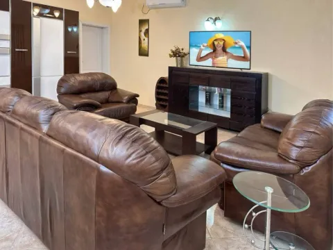 Prodaja, kuća, 150m², Sutomore, Bar - image 10