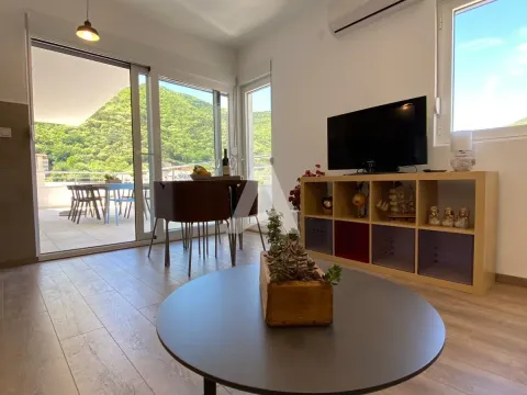 Izdavanje, stan, 43m2, Budva Izdavanje, stan, 43m2, Budva