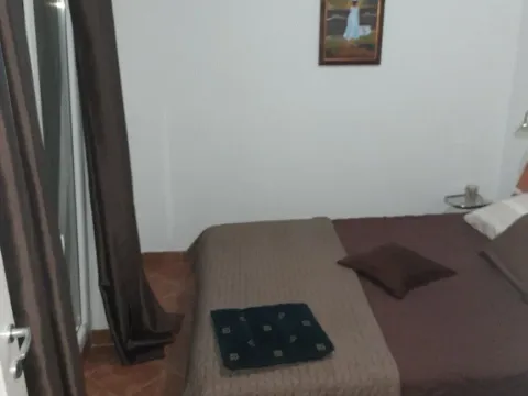 Rent, three bedroom apartment, 70m², Pržice, Kotor - image 6