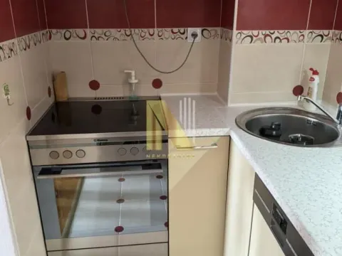 Izdavanje, jednosoban stan, 45m², Bulevar patrijarha Pavla, Novi Sad Sve Podlokacije - image 5