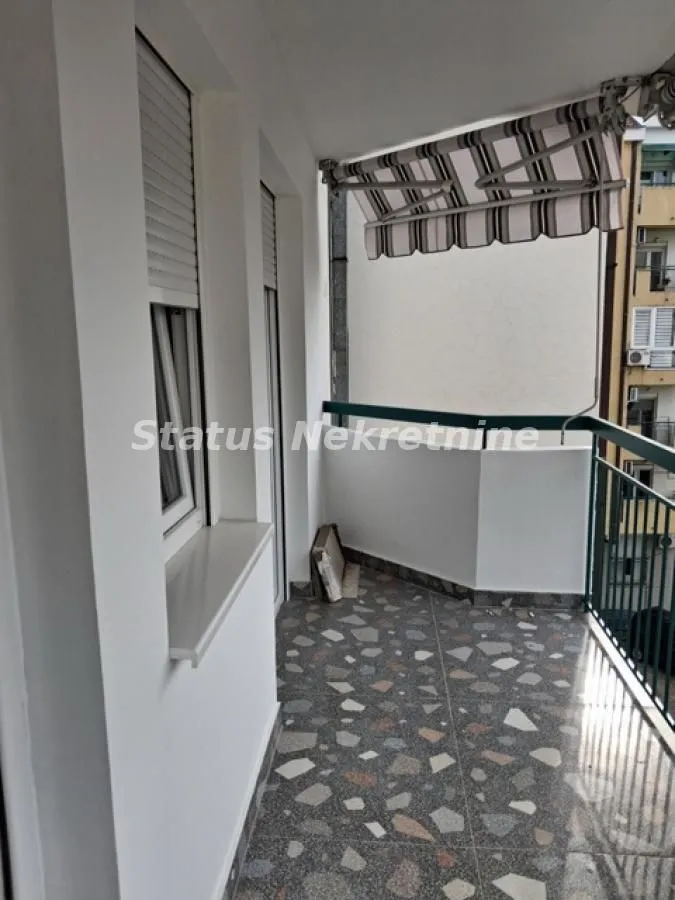 Prodaja, dvosoban stan, 55m², Cara Dušana, Novi Sad Sve Podlokacije