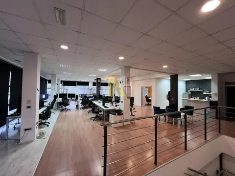 Izdavanje, poslovni prostor, 400m², Novo naselje, Novi Sad - image 8