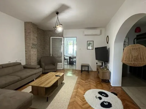 Sale, two bedroom apartment, 75m², Zagorič, Podgorica - image 4