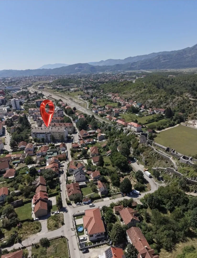 Rent, office space, 24m², Stara varoš, Nikšić