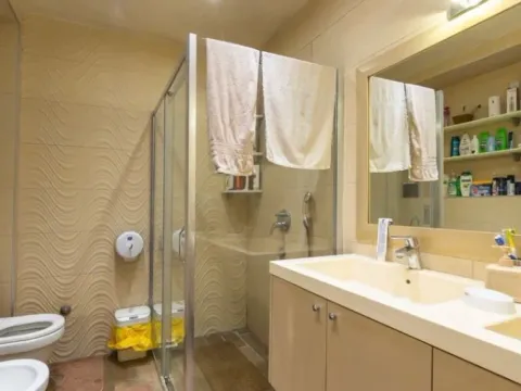 Prodaja, trosoban stan, 140m², Podgorica, Crna Gora - image 3