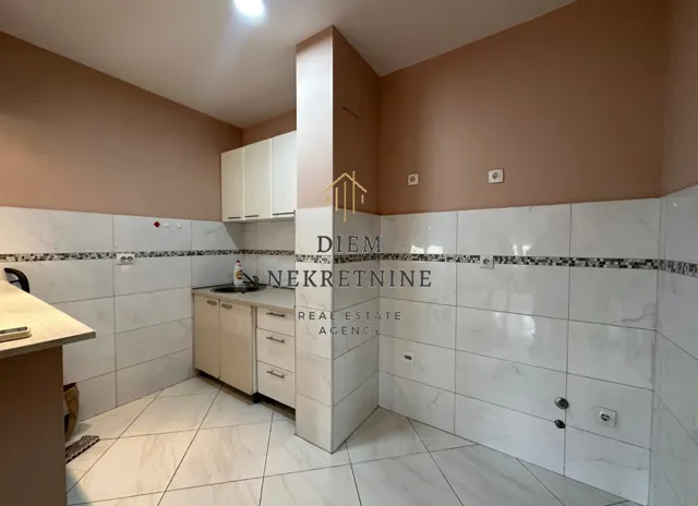 Izdavanje, dvosoban stan, 69m², Ljubović, Podgorica