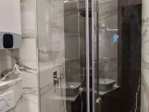 Izdavanje, četvorosoban stan, 140m², Stari Grad, Beograd - image 5