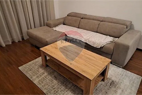 Izdavanje, jednosoban stan, 52m², Master Kvart, Podgorica