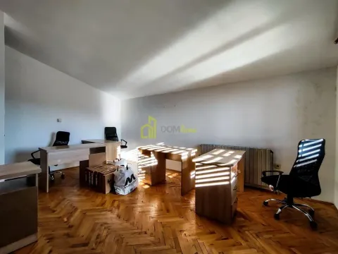 Rent, office space, 150m², Krivi Most, Podgorica - image 3