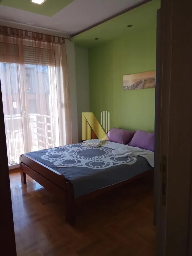 Izdavanje, jednosoban stan, 46m², Centar, Novi Sad