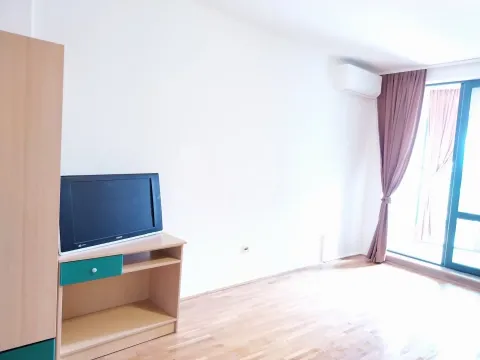 Rent, one bedroom apartment, 50m², Šušanj, Bar - image 4