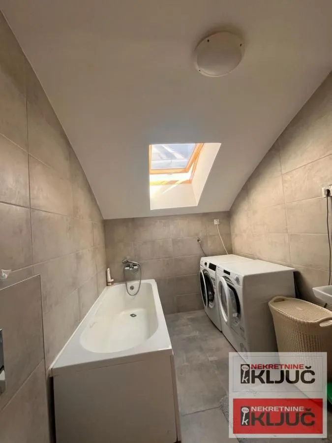 Prodaja, stan, 100m², Novo naselje, Novi Sad