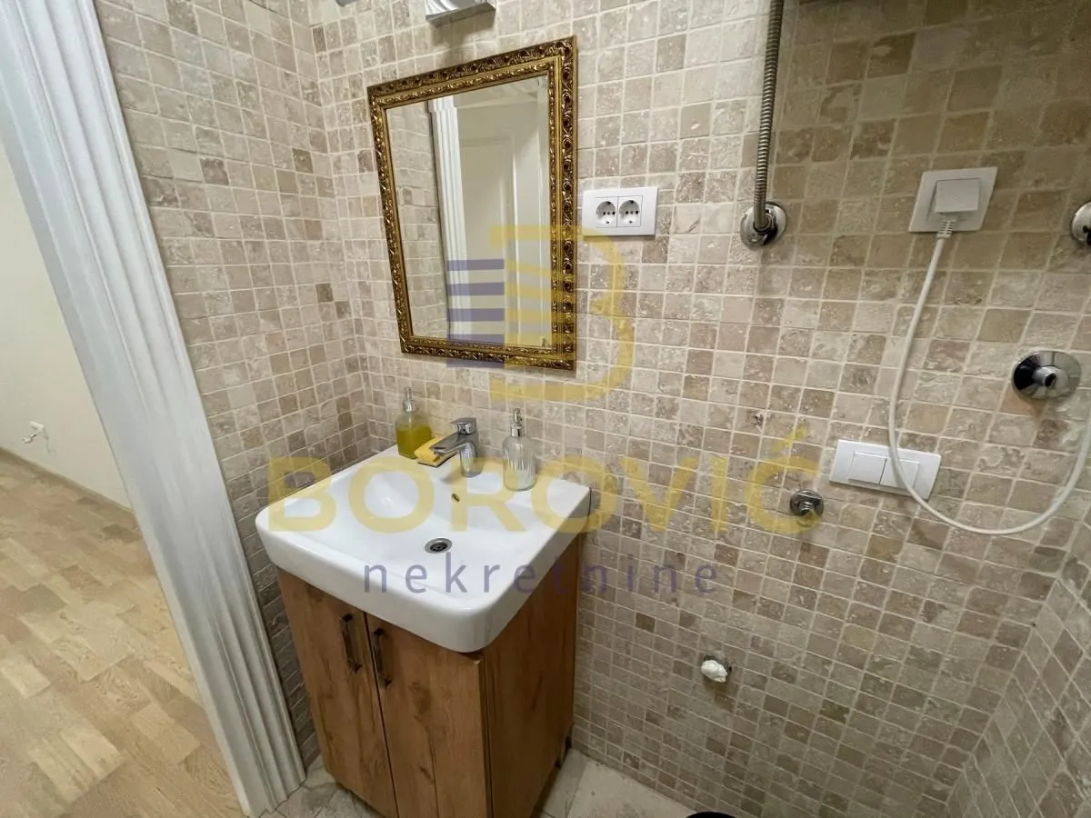 Sale, two bedroom apartment, 65m², Stari Grad, Beograd