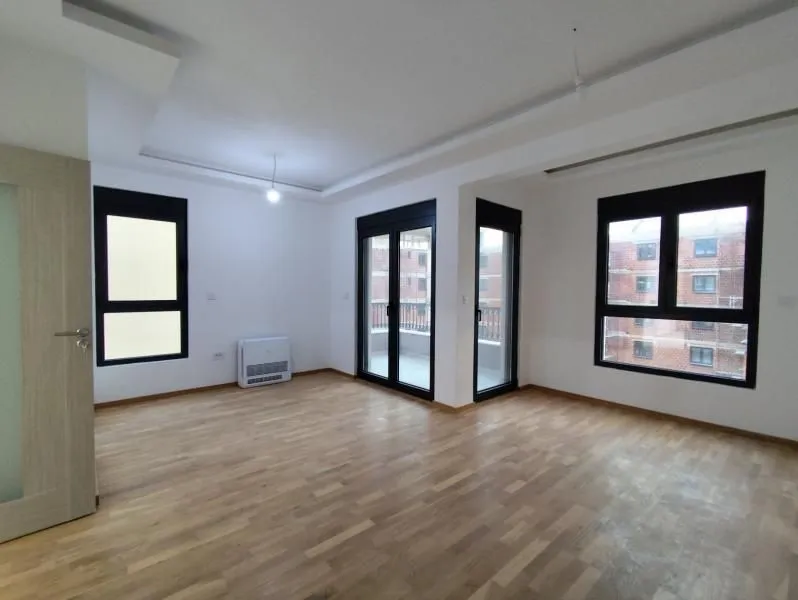 Prodaja, dvosoban stan, 68m², Bar, Crna Gora