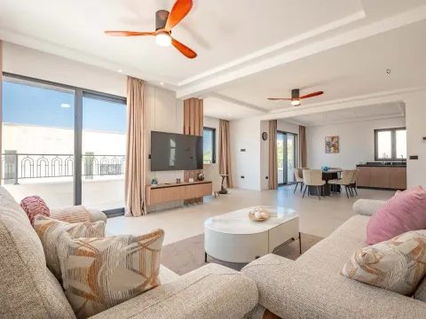 Sale, house, 318m², Reževići, Budva - image 80