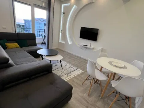 Izdavanje, stan, 45m², Šušanj, Bar - image 8