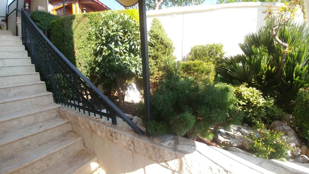 Sale, house, 200m², Bar, Crna Gora