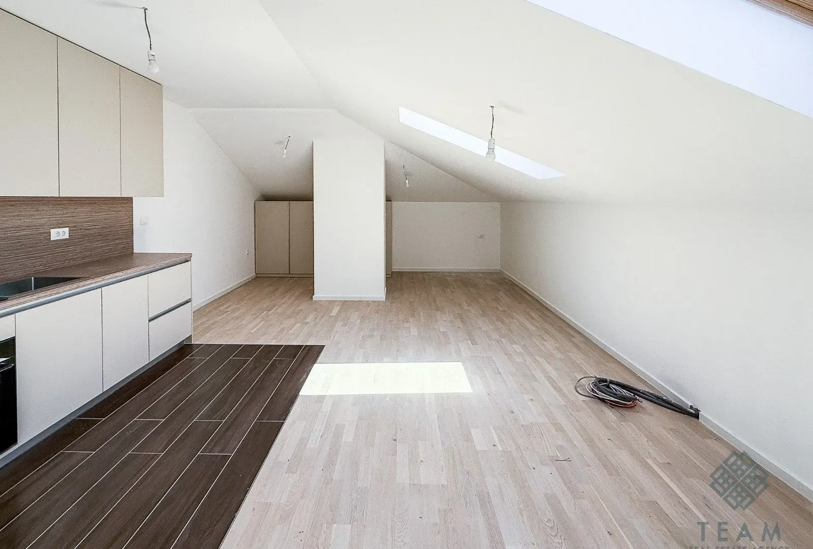 Prodaja, garsonjera, 45m², Tološi, Podgorica