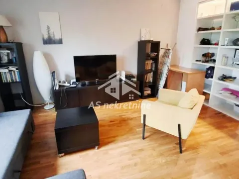 Izdavanje, trosoban stan, 75m², Cvetkova Pijaca, Zvezdara Sve Podlokacije - image 3