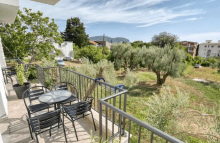 Rent, house, 500m², Buljarica, Budva