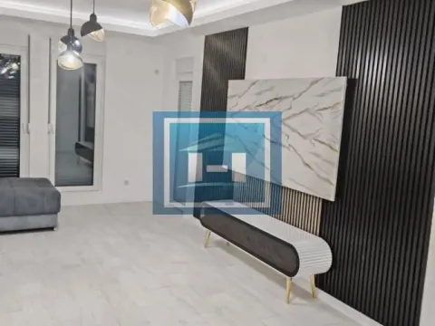 Izdavanje, dvosoban stan, 54m2, Centar, Paraćin Izdavanje, dvosoban stan, 54m2, Centar, Paraćin