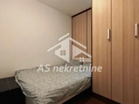 Izdavanje, trosoban stan, 56m², Južni Bulevar, Vračar Sve Podlokacije - image 19