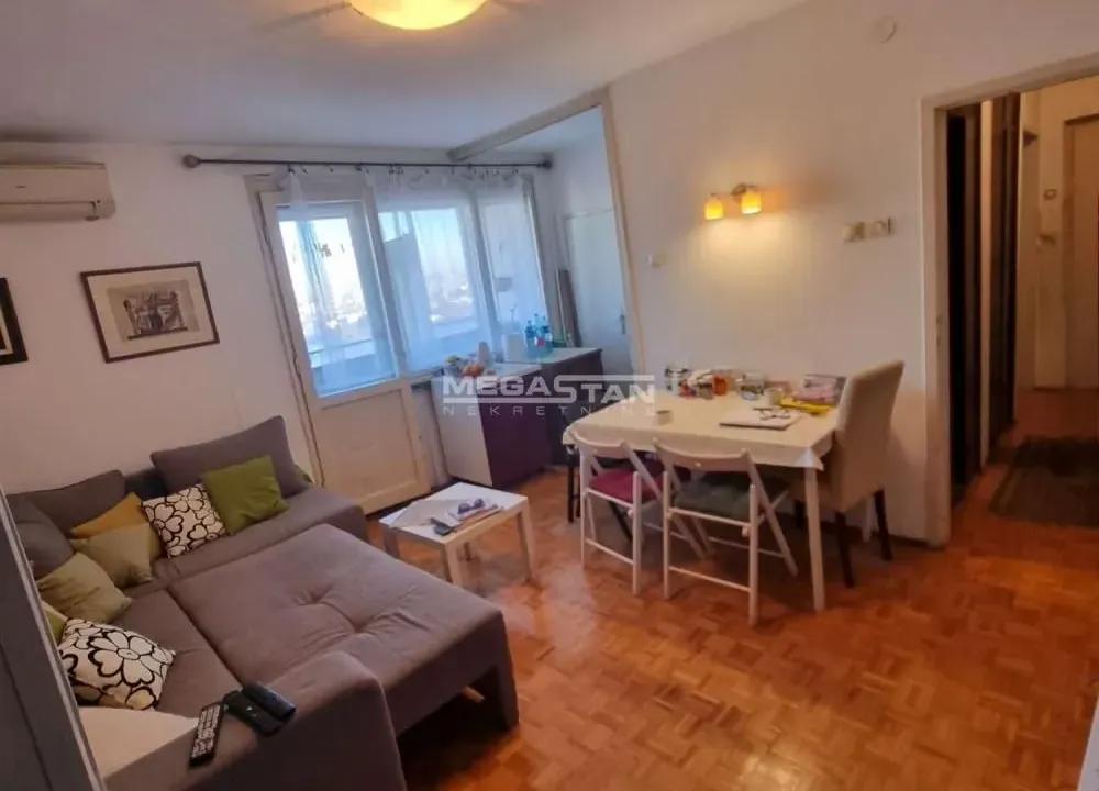 Izdavanje, dvosoban stan, 53m², Savski Venac, Beograd