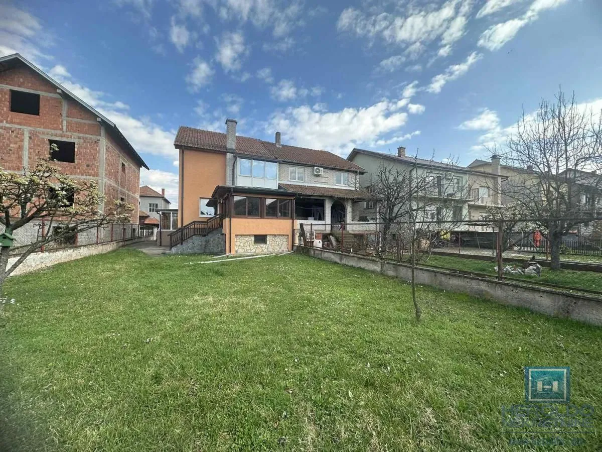 Prodaja, kuća, 300m², Ćuprija, Srbija
