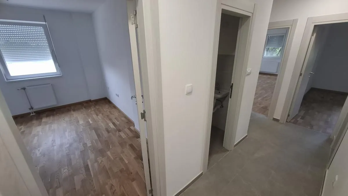 Izdavanje, trosoban stan, 75m², Petrovaradin, Novi Sad