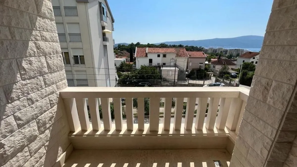 Prodaja, jednosoban stan, 46m², Tivat, Crna Gora