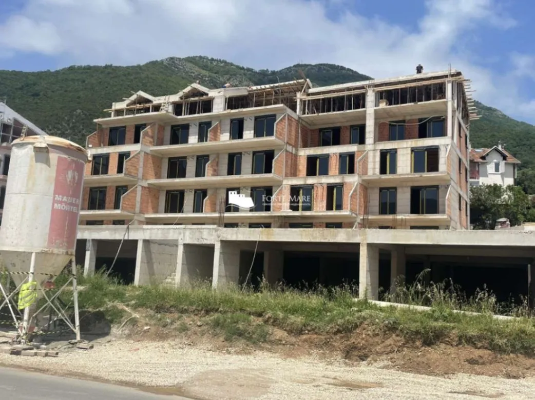 Prodaja, dvosoban stan, 66m², Baošići, Herceg Novi