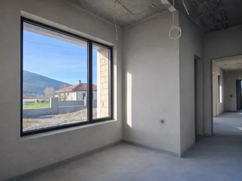 Prodaja, kuća, 259m², Donji Kokoti, Podgorica - image 9