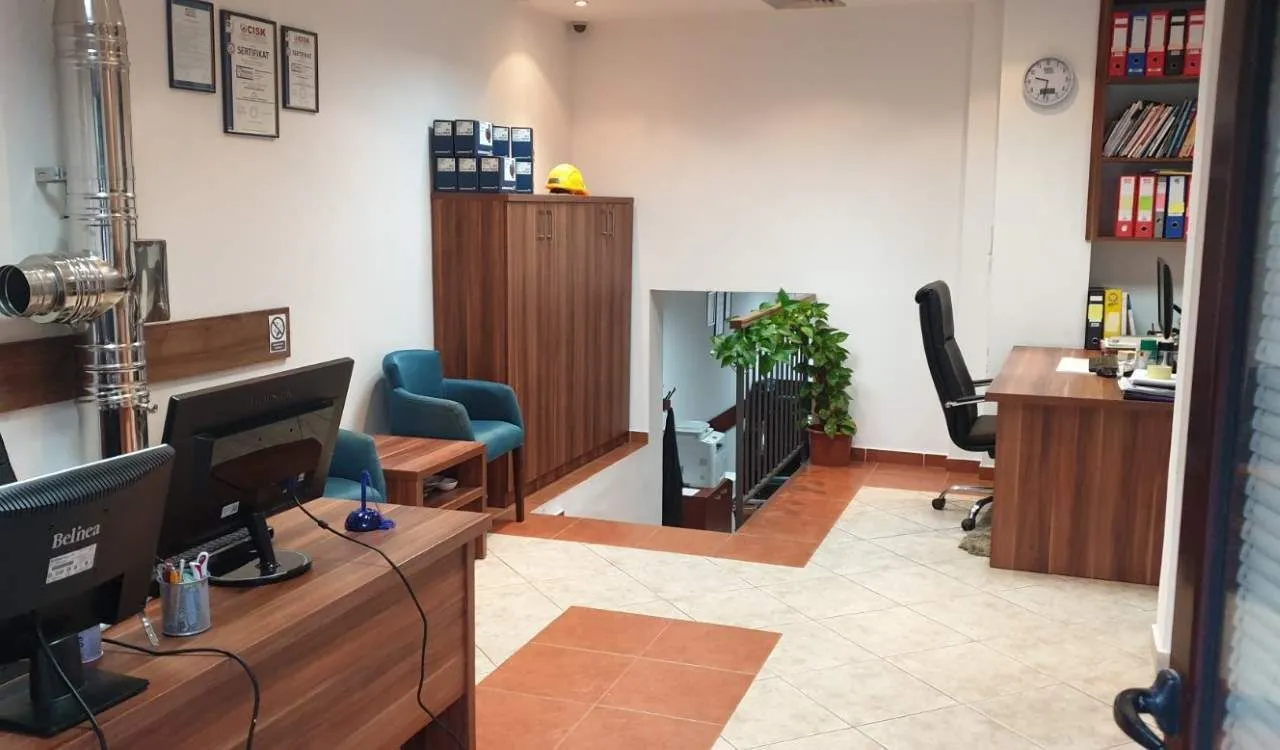 Rent, office space, 81m², Podgorica, Crna Gora