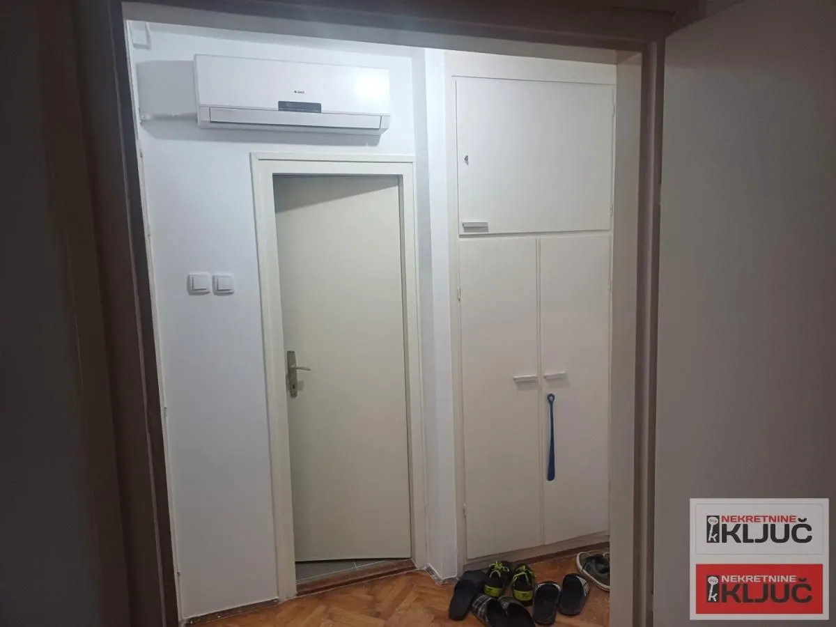 Prodaja, dvosoban stan, 48m², Grbavica, Novi Sad Sve Podlokacije