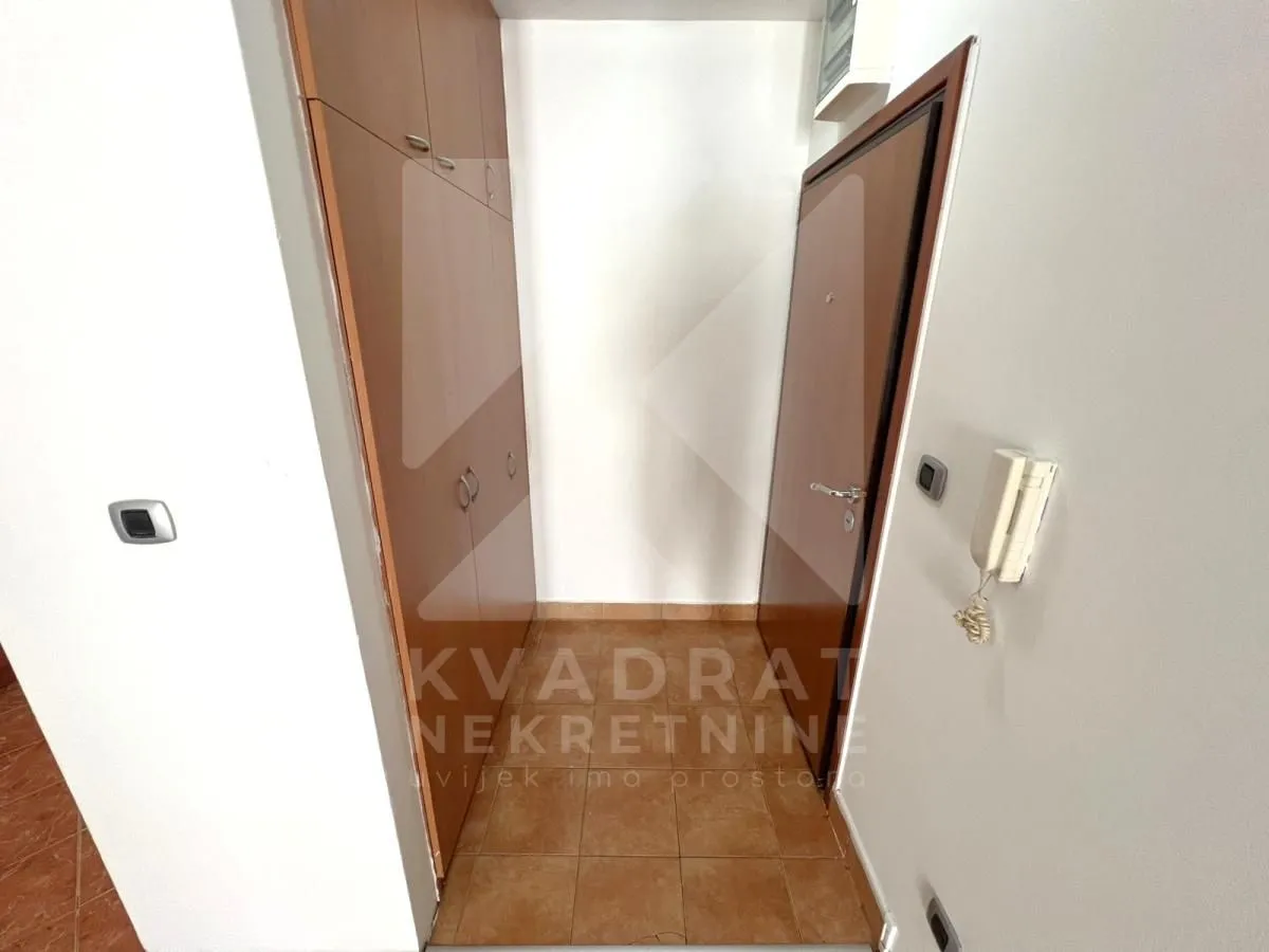 Rent, one bedroom apartment, 44m², Vezirov Most, Podgorica