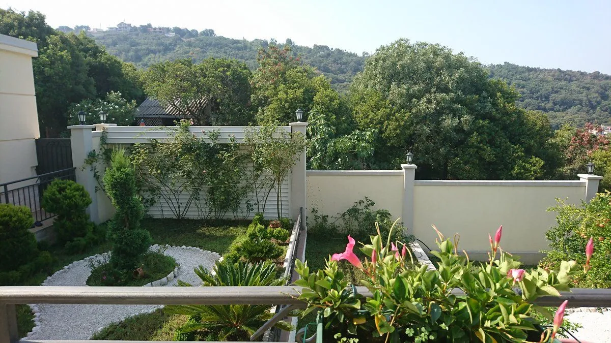 Sale, house, 330m², Utjeha, Bar