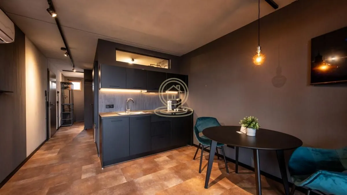 Izdavanje, jednosoban stan, 45m², Spens, Novi Sad Sve Podlokacije