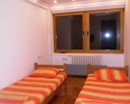 Izdavanje, dvosoban stan, 75m², Centar, Niš - image 16