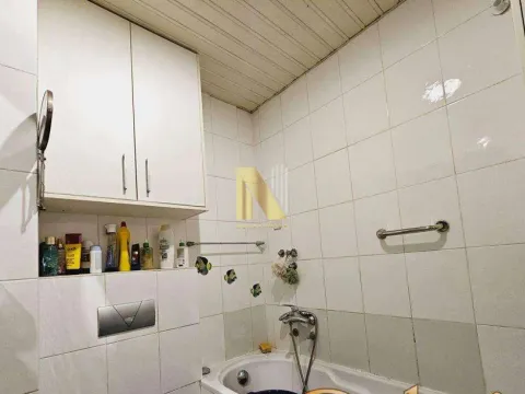 Prodaja, kuća, 180m², Lipov gaj, Novi Sad Sve Podlokacije - image 9