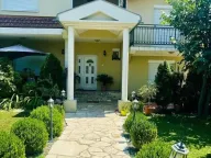 Izdavanje, kuća, 600m², Donja Gorica, Podgorica - image 1