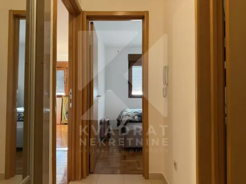 Prodaja, jednosoban stan, 39m², Stari Aerodrom, Podgorica - image 11