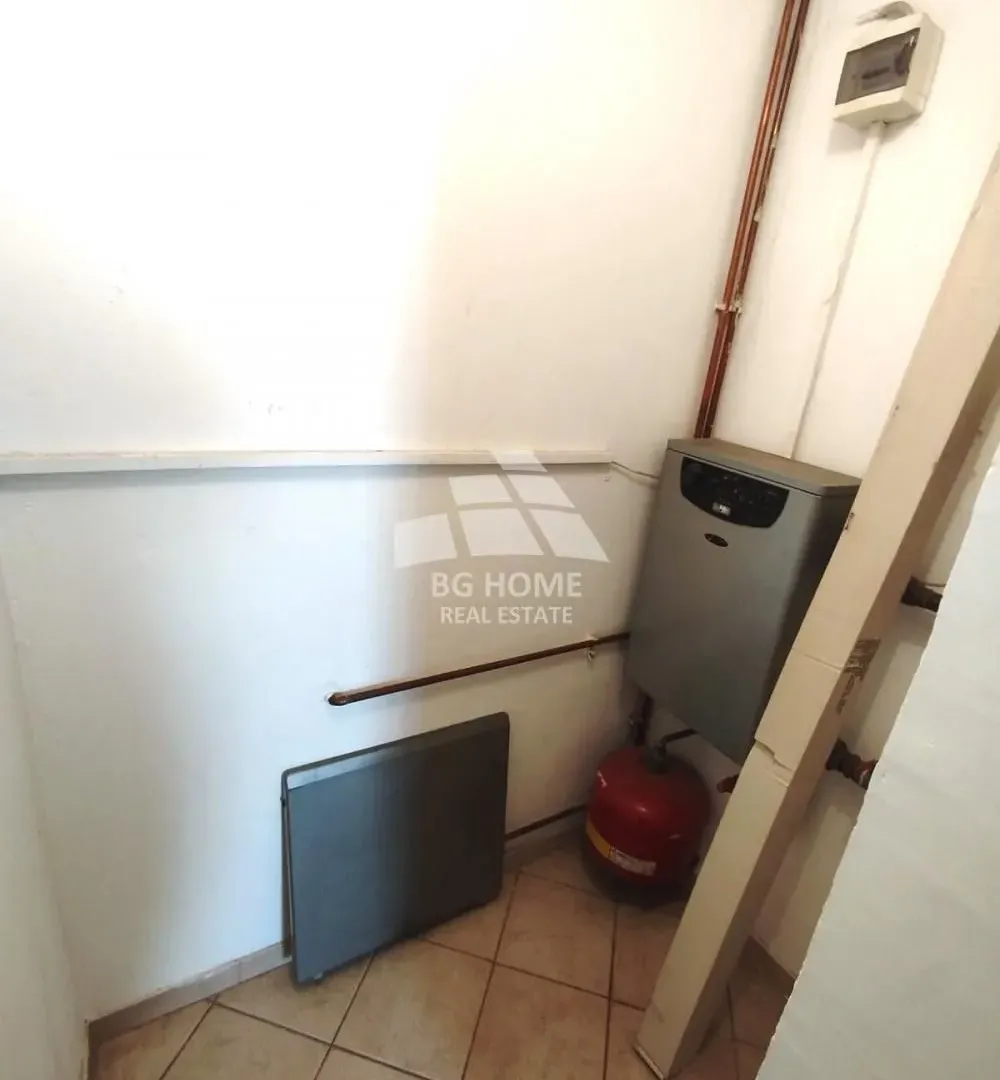 Prodaja, trosoban stan, 71m², Zemun Kalvarija, Zemun Sve Podlokacije