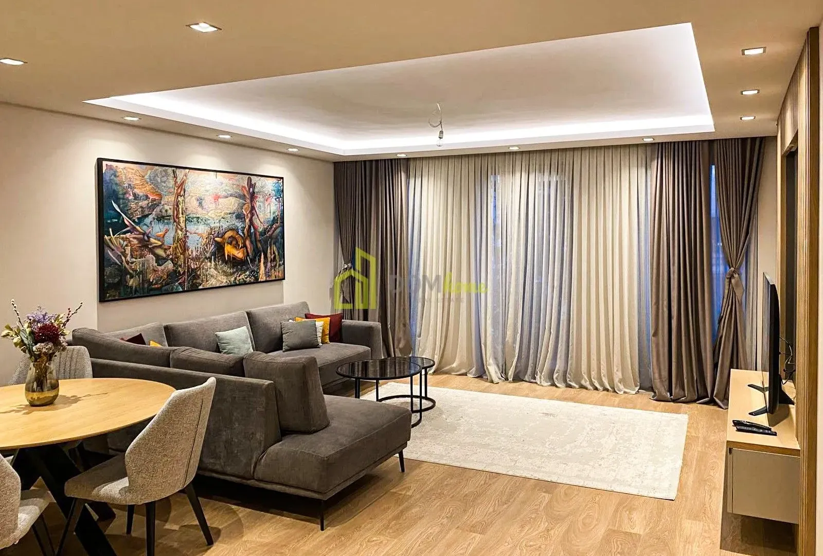 Izdavanje, dvosoban stan, 120m², Centar, Podgorica
